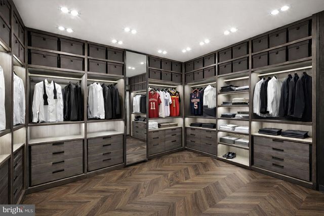 3217 NORFOLK LN, Falls Church, VA 22042