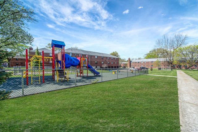 160-21 16th Avenue 6253, Whitestone, NY 11357