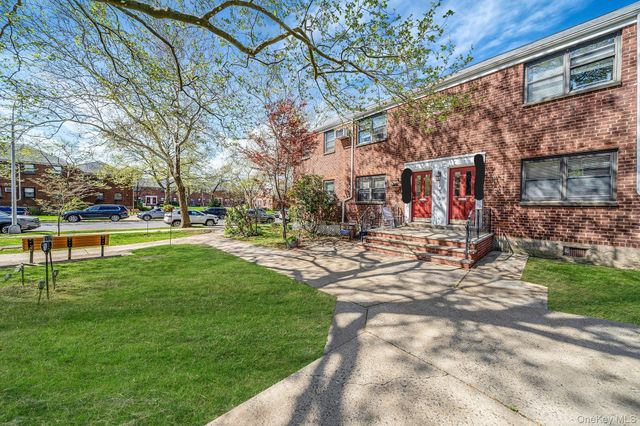 160-21 16th Avenue 6253, Whitestone, NY 11357