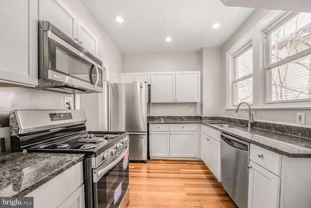 3216 22ND ST NE, Washington, DC 20018