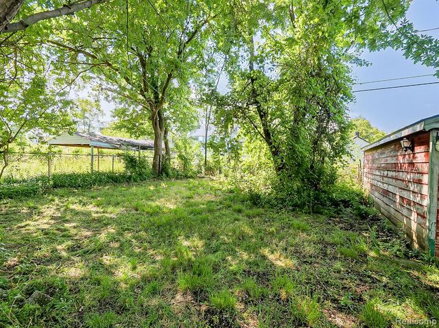 7681 Ellsworth Street, Detroit, MI 48238