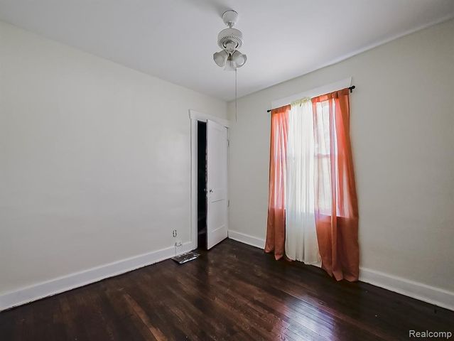 7681 Ellsworth Street, Detroit, MI 48238