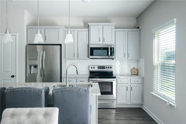 2288 Elise Way, Hampton, GA 30228