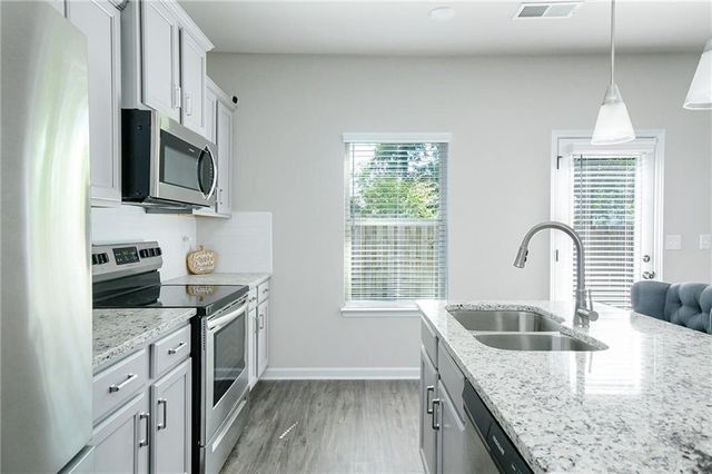 2288 Elise Way, Hampton, GA 30228