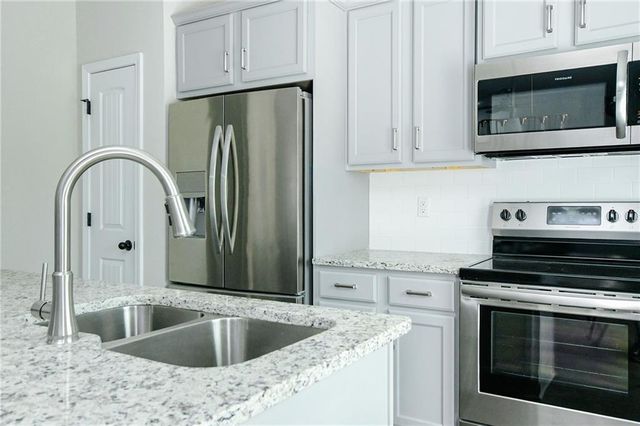 2288 Elise Way, Hampton, GA 30228