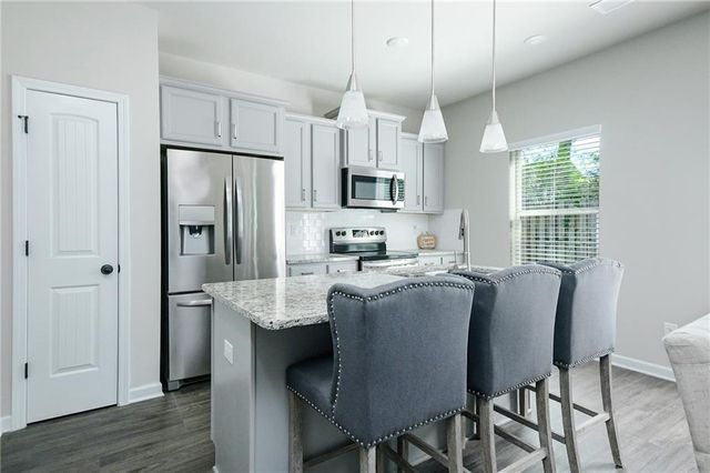 2288 Elise Way, Hampton, GA 30228