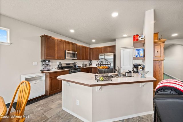 6673 W Frehley WAY, Rathdrum, ID 83858