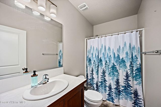 6673 W Frehley WAY, Rathdrum, ID 83858