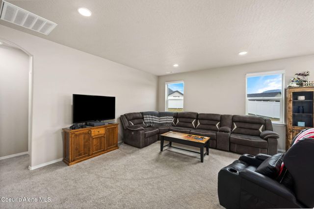 6673 W Frehley WAY, Rathdrum, ID 83858