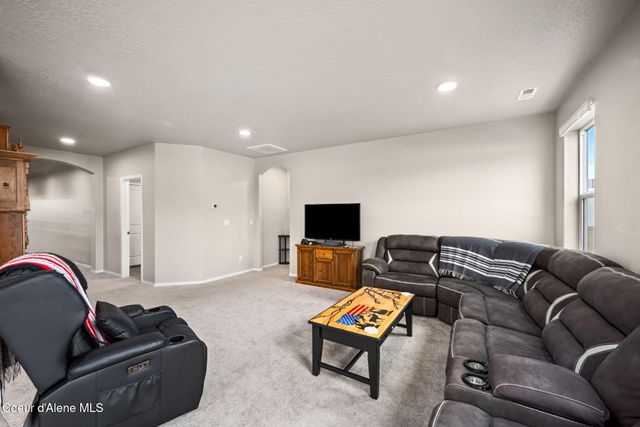 6673 W Frehley WAY, Rathdrum, ID 83858