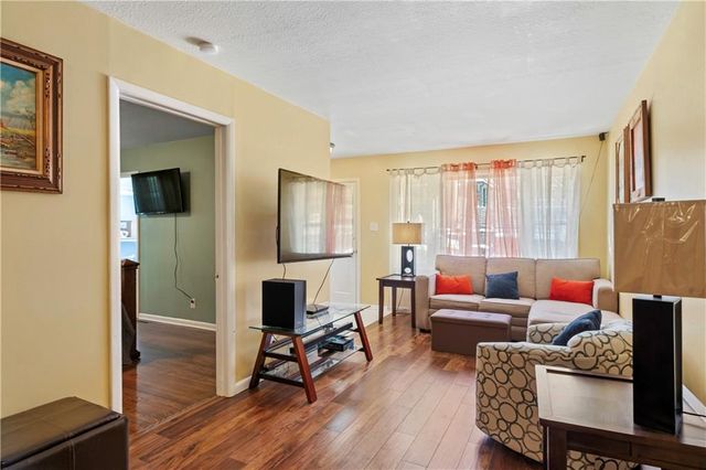 416 Park Avenue, Kansas City, MO 64124