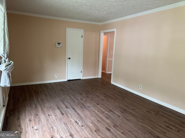 827 San Miguel Drive, Stone Mountain, GA 30083