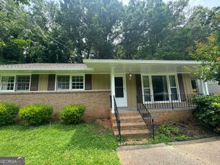 827 San Miguel Drive, Stone Mountain, GA 30083