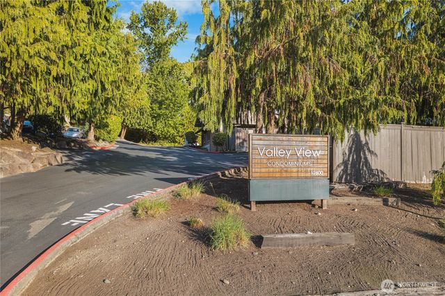 12600 57th Avenue S #B104, Seattle, WA 98178