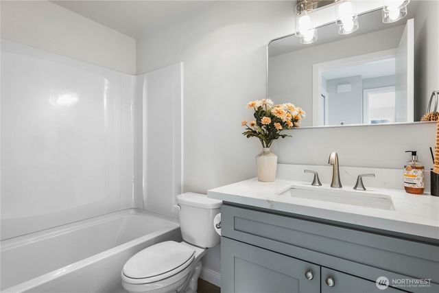 12600 57th Avenue S #B104, Seattle, WA 98178