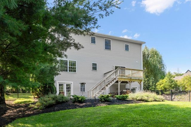 677 Franklin Rd, Fitchburg, MA 01420