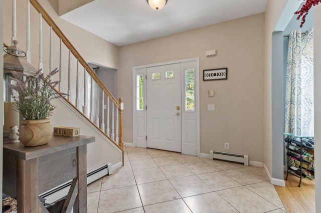 677 Franklin Rd, Fitchburg, MA 01420