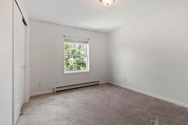 677 Franklin Rd, Fitchburg, MA 01420