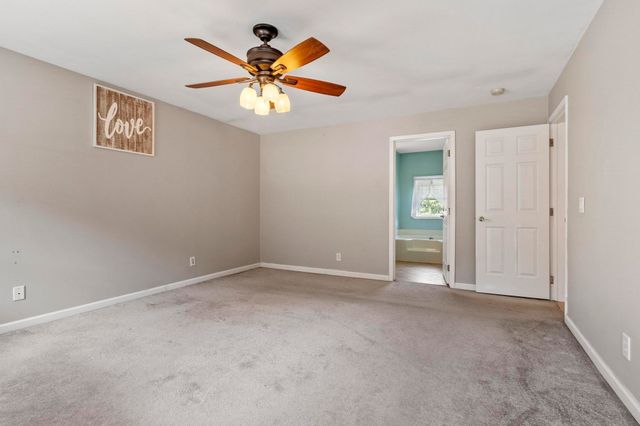 677 Franklin Rd, Fitchburg, MA 01420