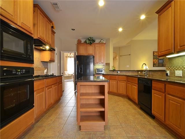 2409 Tivoli DR, Cedar Park, TX 78613