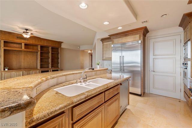 9103 Alta Drive 207, Las Vegas, NV 89145