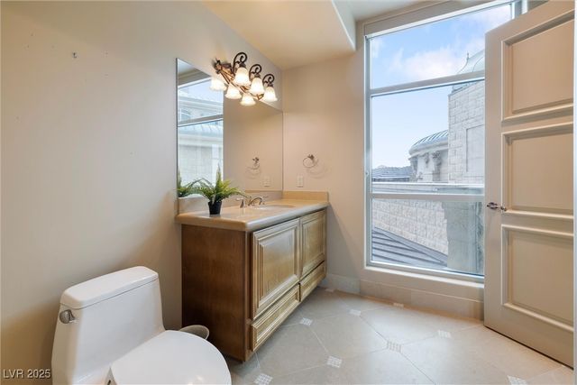 9103 Alta Drive 207, Las Vegas, NV 89145