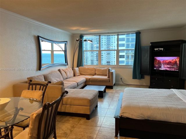 2501 S Ocean Drive PH6, Hollywood, FL 33019