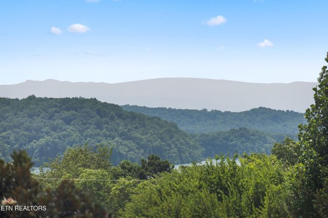406 Keota Lane, Loudon, TN 37774