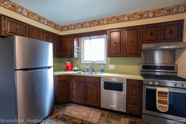 855 Illinois Street, Marysville, MI 48040