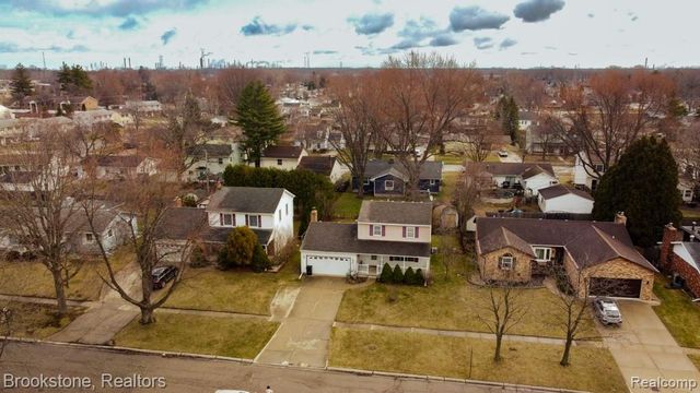 855 Illinois Street, Marysville, MI 48040