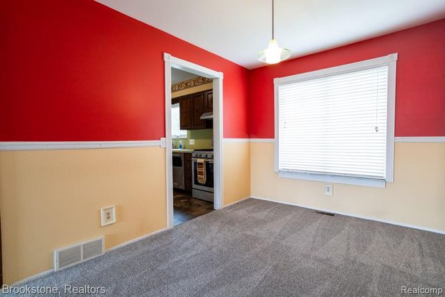 855 Illinois Street, Marysville, MI 48040