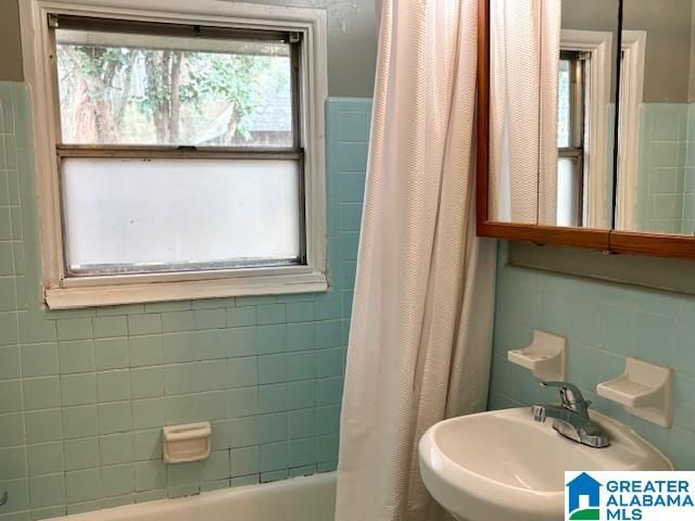 1641 CRESTHILL ROAD, Birmingham, AL 35213