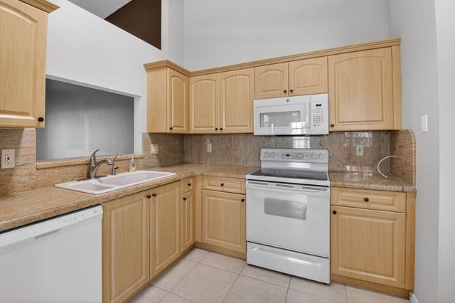 6131 Caladium Road, Delray Beach, FL 33484