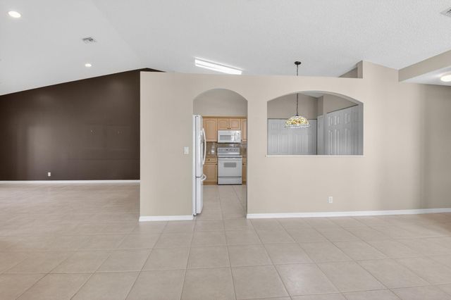 6131 Caladium Road, Delray Beach, FL 33484