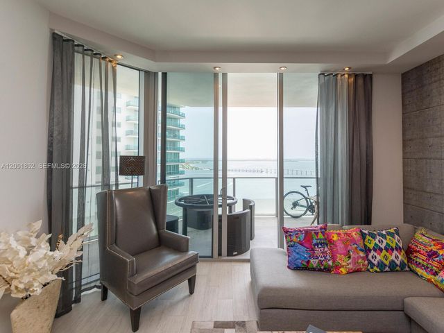 1300 Brickell Bay Drive 3804, Miami, FL 33131