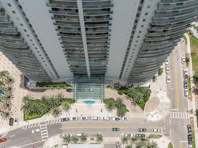 1300 Brickell Bay Drive 3804, Miami, FL 33131
