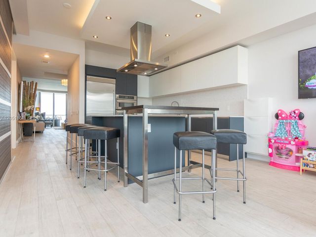 1300 Brickell Bay Drive 3804, Miami, FL 33131