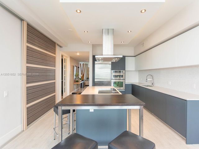 1300 Brickell Bay Drive 3804, Miami, FL 33131