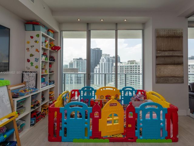 1300 Brickell Bay Drive 3804, Miami, FL 33131
