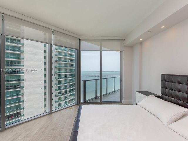 1300 Brickell Bay Drive 3804, Miami, FL 33131