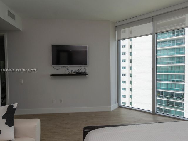 1300 Brickell Bay Drive 3804, Miami, FL 33131