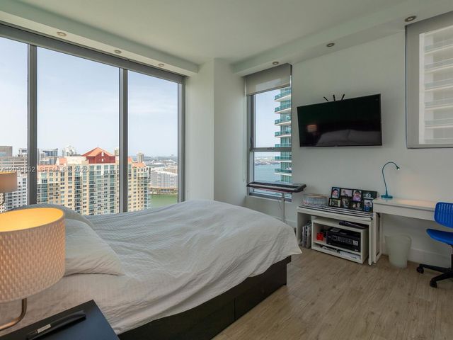 1300 Brickell Bay Drive 3804, Miami, FL 33131