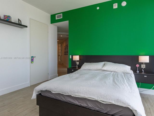 1300 Brickell Bay Drive 3804, Miami, FL 33131