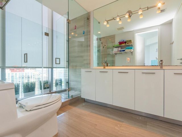 1300 Brickell Bay Drive 3804, Miami, FL 33131