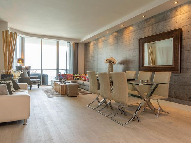1300 Brickell Bay Drive 3804, Miami, FL 33131