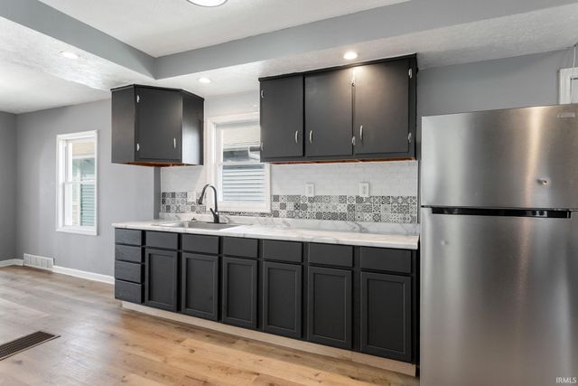 1419 Van Buren Street, South Bend, IN 46628