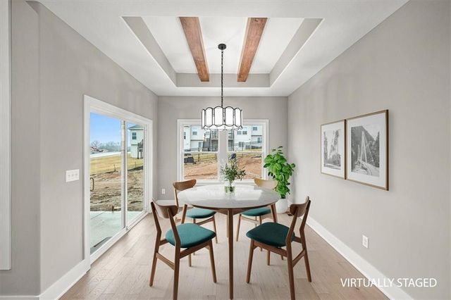 720 NE Lone Hill Drive B, Lee's Summit, MO 64064