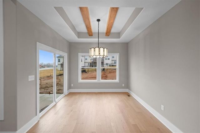 720 NE Lone Hill Drive B, Lee's Summit, MO 64064