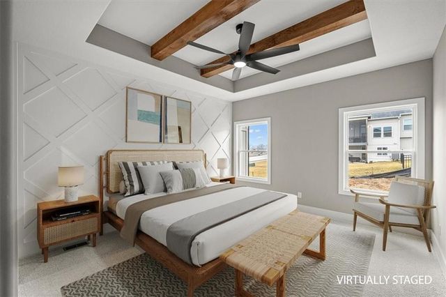 720 NE Lone Hill Drive B, Lee's Summit, MO 64064