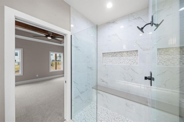 720 NE Lone Hill Drive B, Lee's Summit, MO 64064